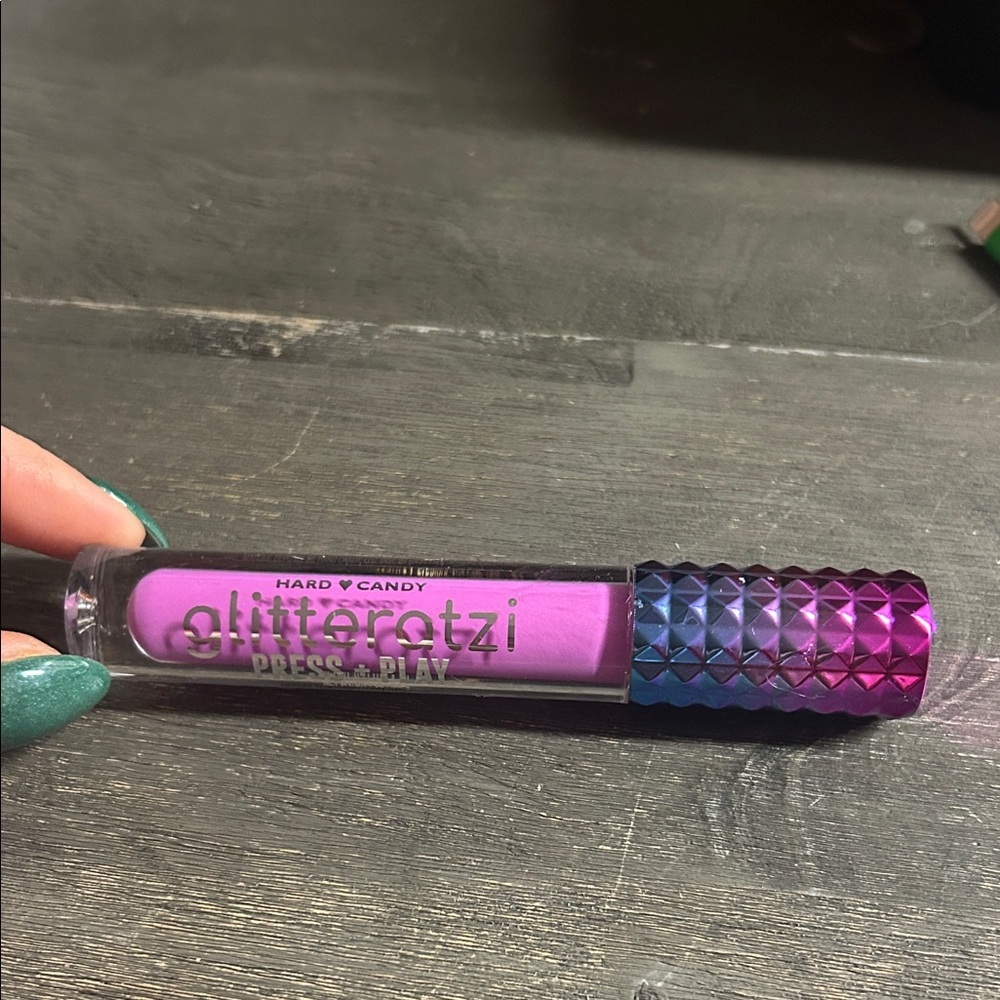 Hard Candy Glitteratzi Press & Play‎ Lip Color - Splendor #1452